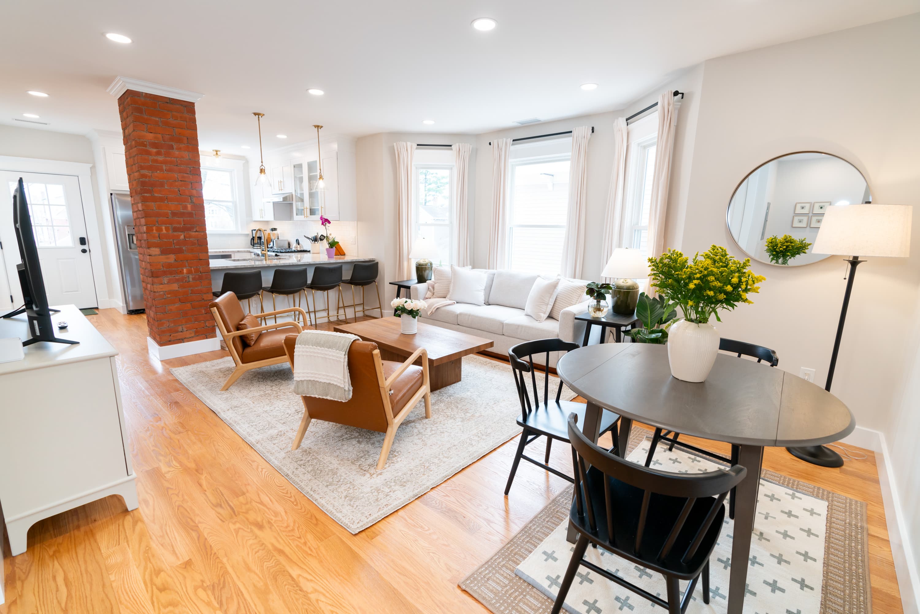 4BR Apartment